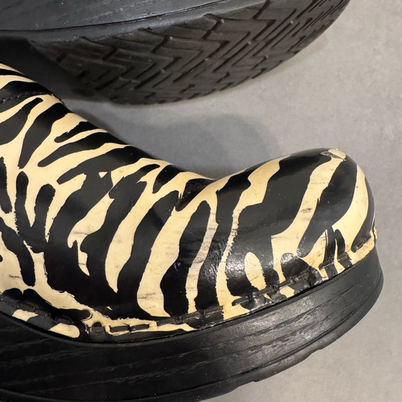 Dansko Black and Cream Zebra Print Clogs - Picture 5 of 6